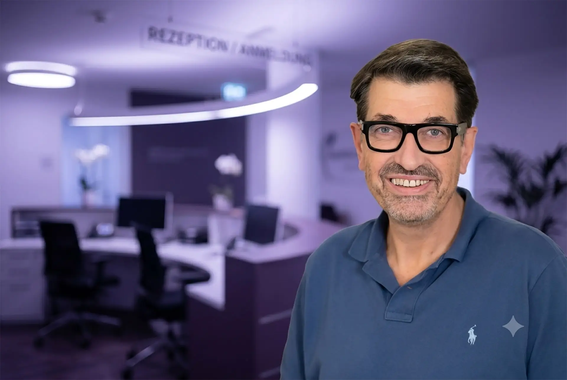 Dr. med. Ludger Paas in der Frauenarztpraxis